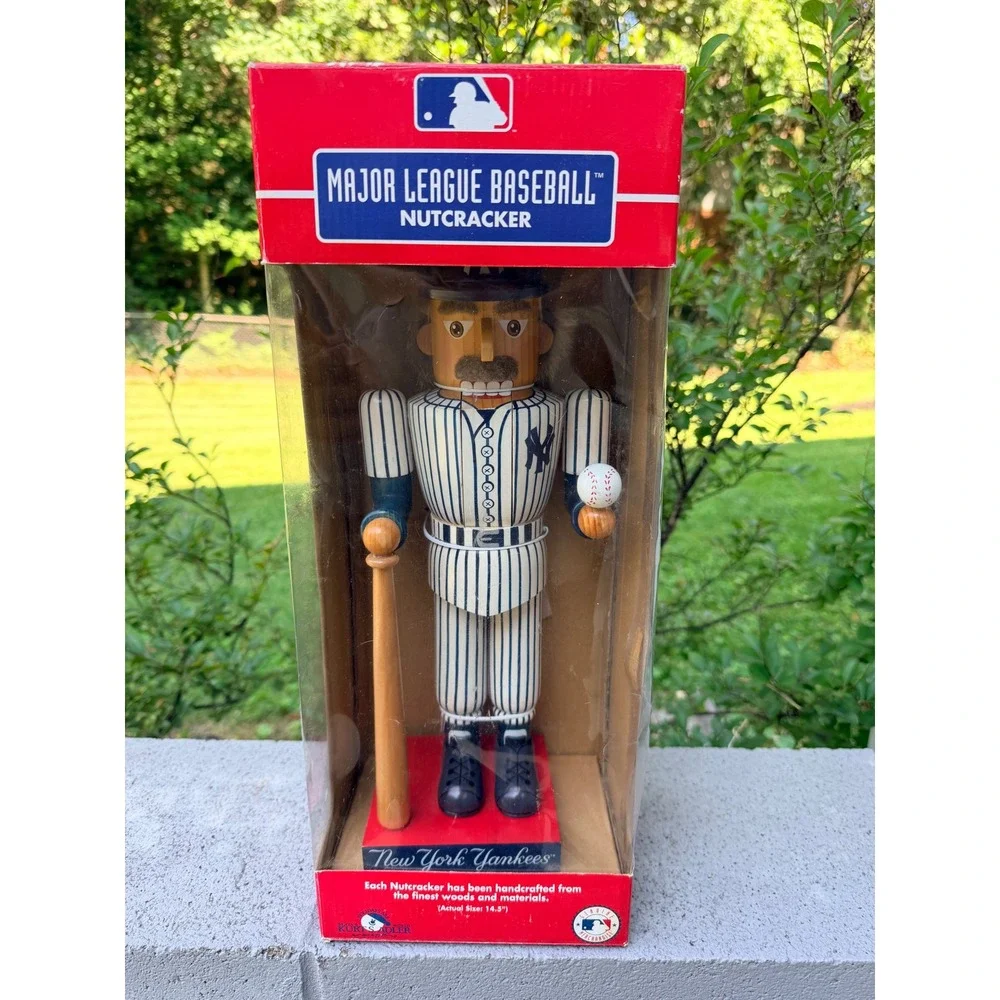 Kurt Adler New York Yankees MLB Nutcracker 14.5